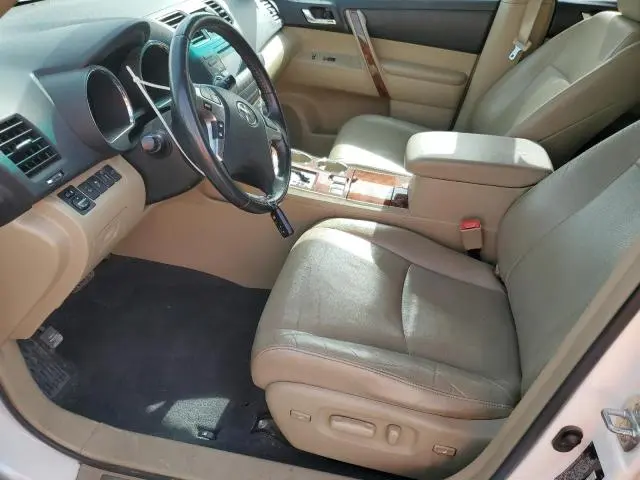 2011 TOYOTA HIGHLANDER LIMITED  