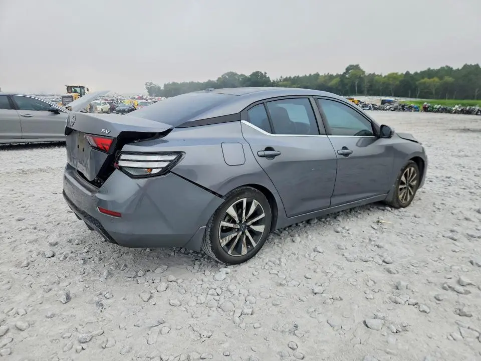 2024 NISSAN SENTRA SV  
