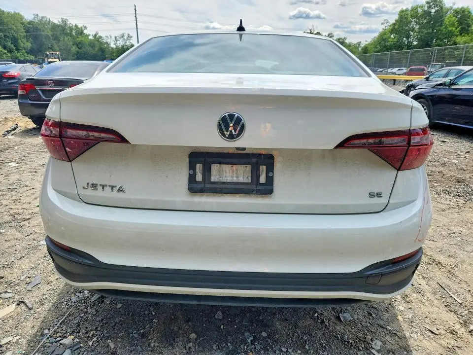 2022 VOLKSWAGEN JETTA SE  