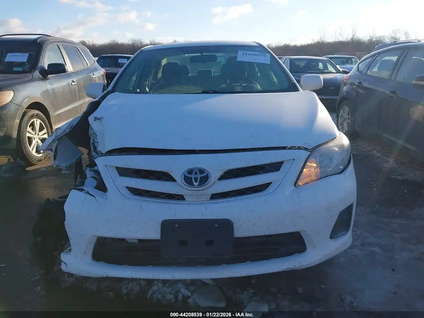 2011 TOYOTA COROLLA LE