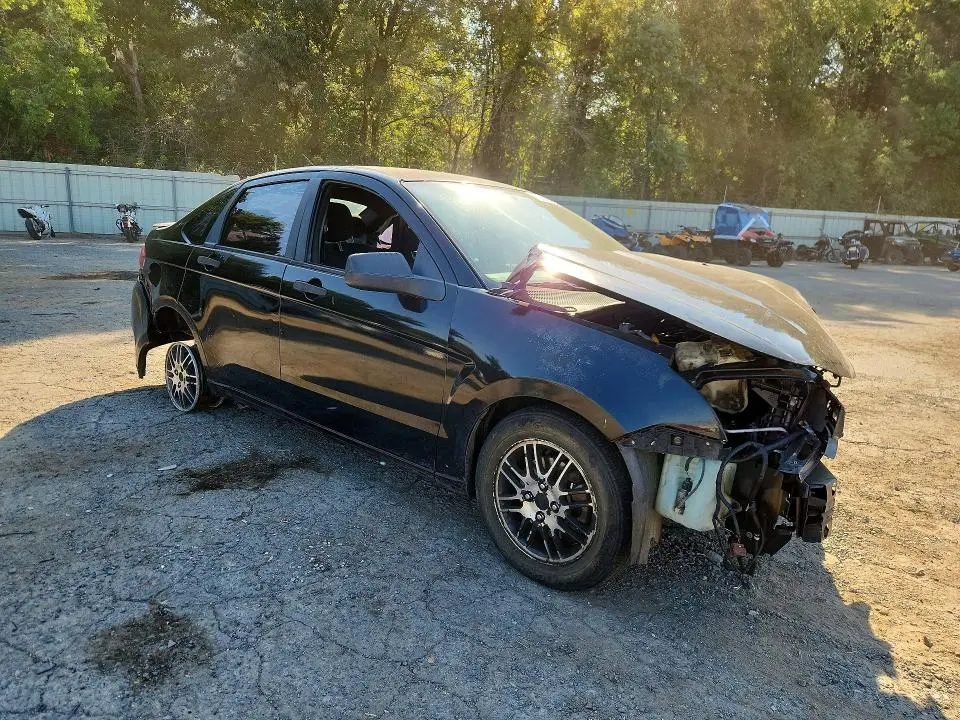 2010 FORD FOCUS SE  