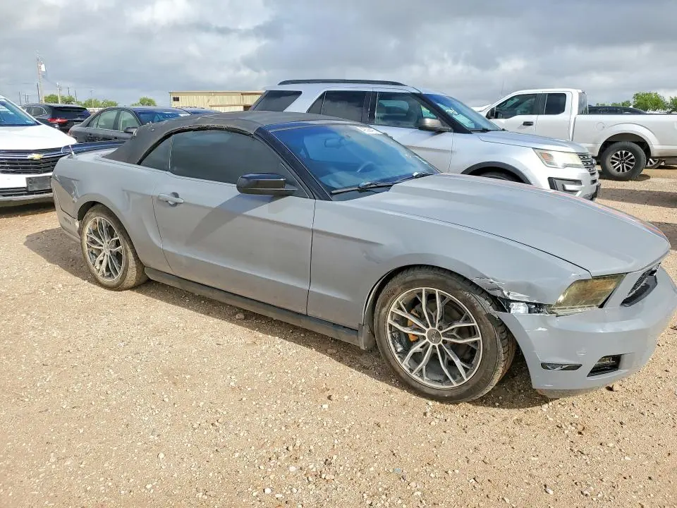 2010 FORD MUSTANG   