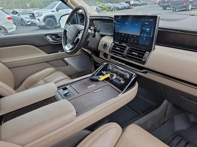 2022 LINCOLN NAVIGATOR L RESERVE  