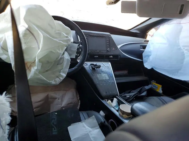2018 TOYOTA MIRAI BASE  