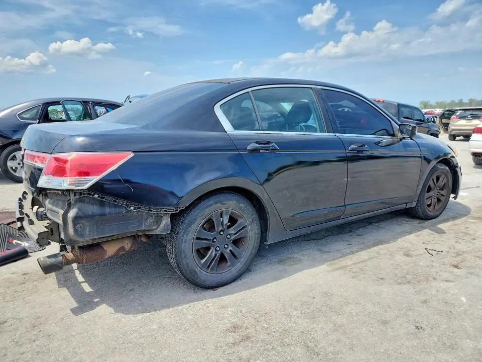 2011 HONDA ACCORD SE  
