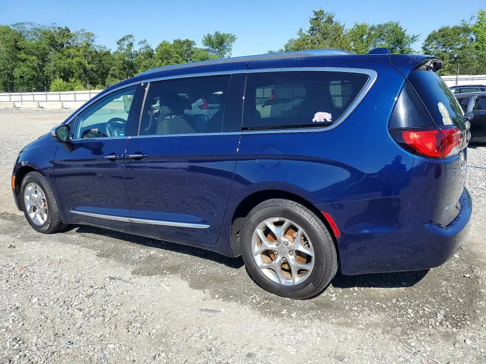 2017 CHRYSLER PACIFICA LIMITED  