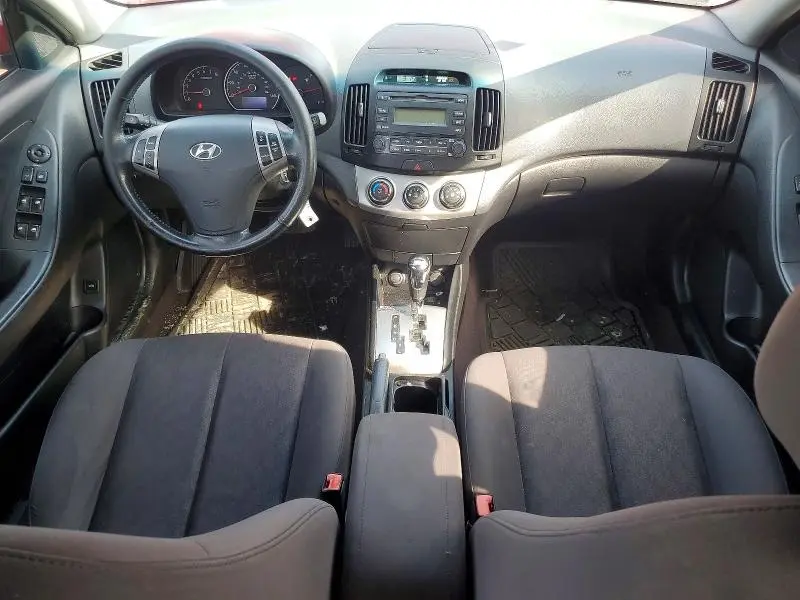 2010 HYUNDAI ELANTRA SE  