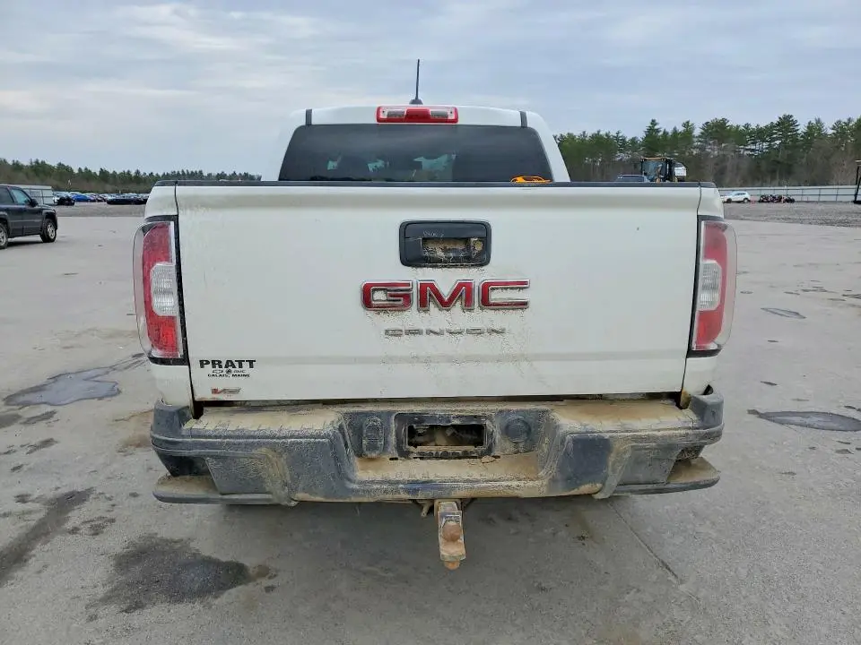 2022 GMC CANYON ELEVATION  