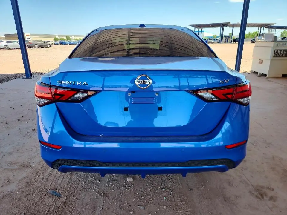 2022 NISSAN SENTRA SV  
