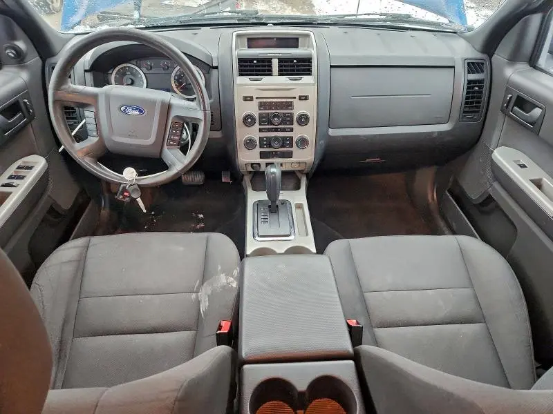 2011 FORD ESCAPE XLT  