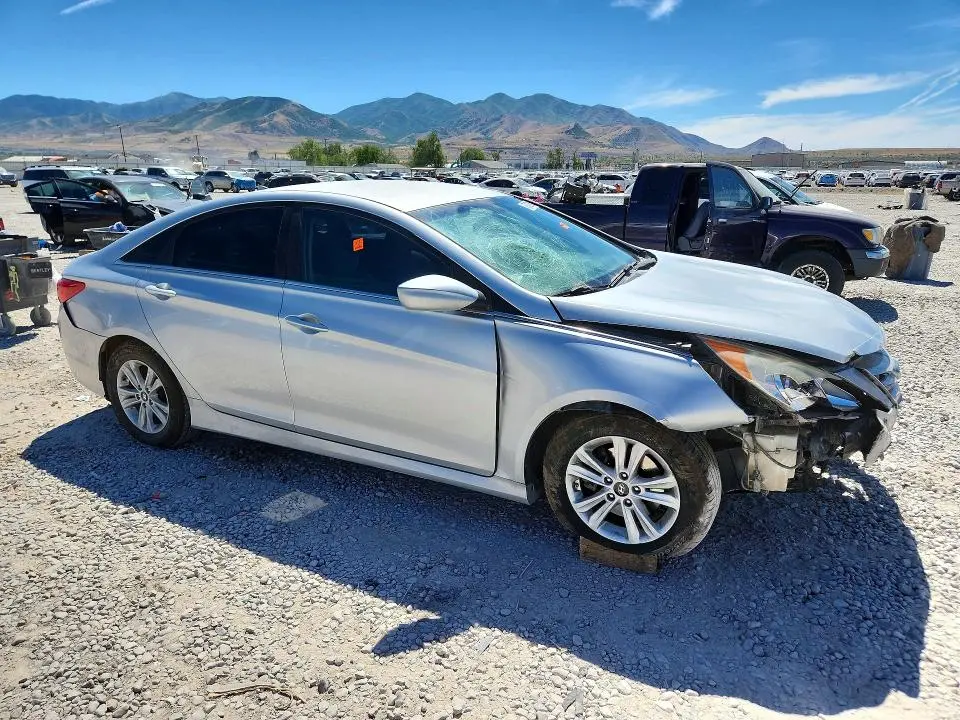 2014 HYUNDAI SONATA GLS  