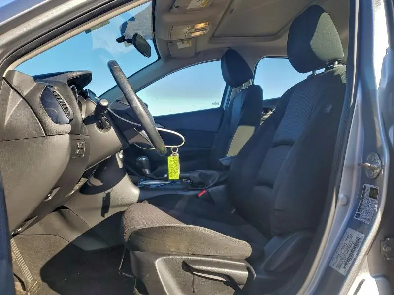 2015 MAZDA 3 TOURING  