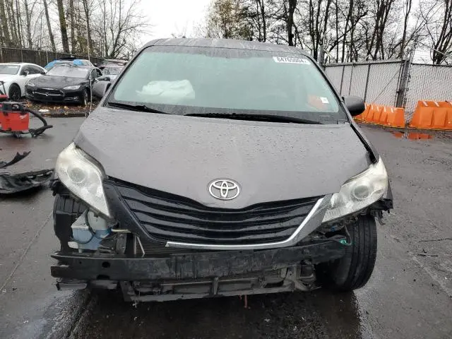 2011 TOYOTA SIENNA LE  