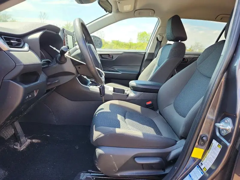2022 TOYOTA RAV4 LE  