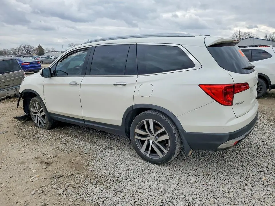 2018 HONDA PILOT TOURING  