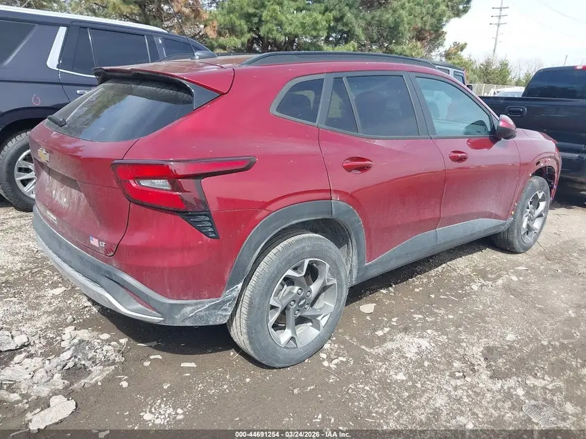 2025 CHEVROLET TRAX FWD LT