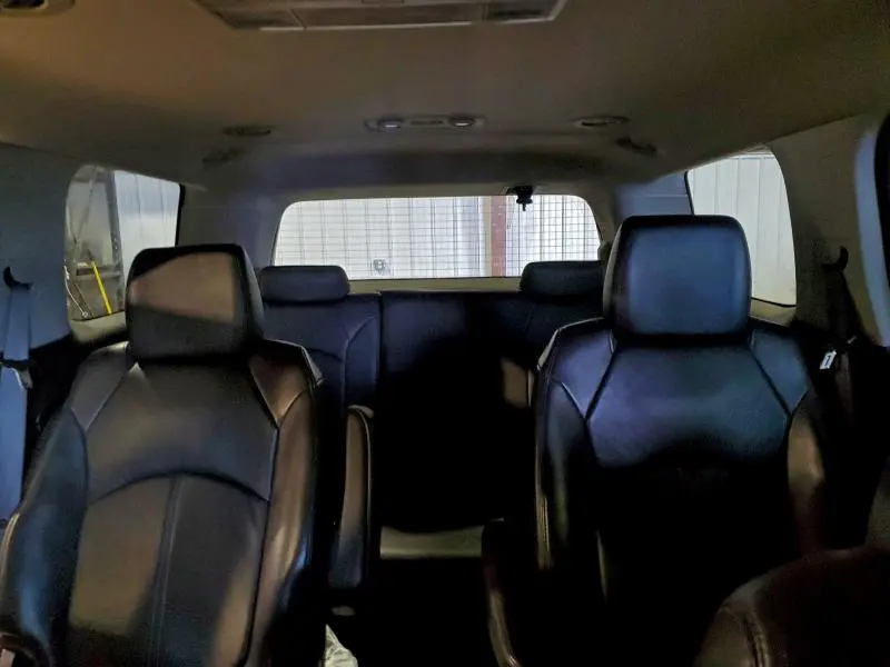 2012 GMC ACADIA SLT-2  