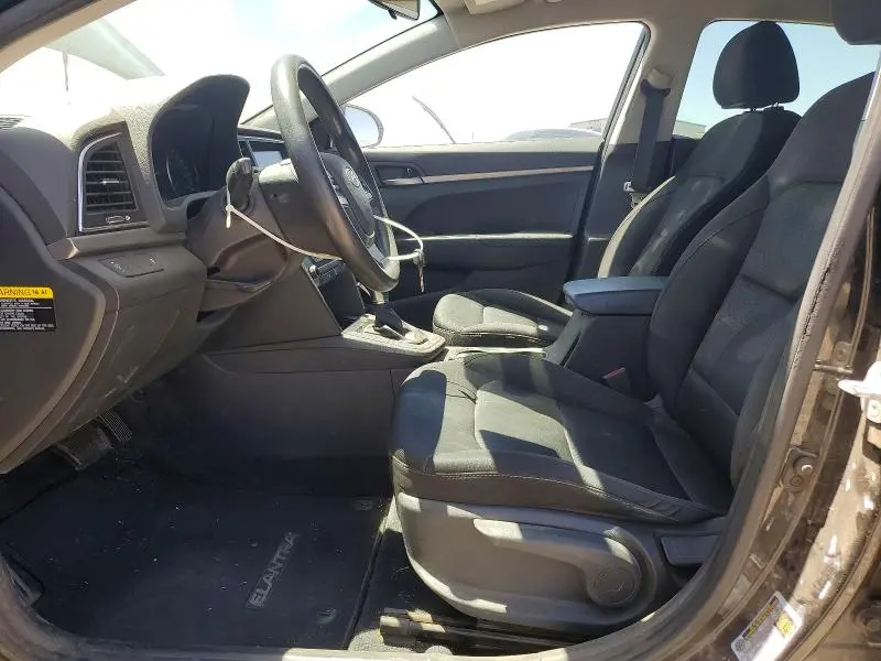 2018 HYUNDAI ELANTRA SE  