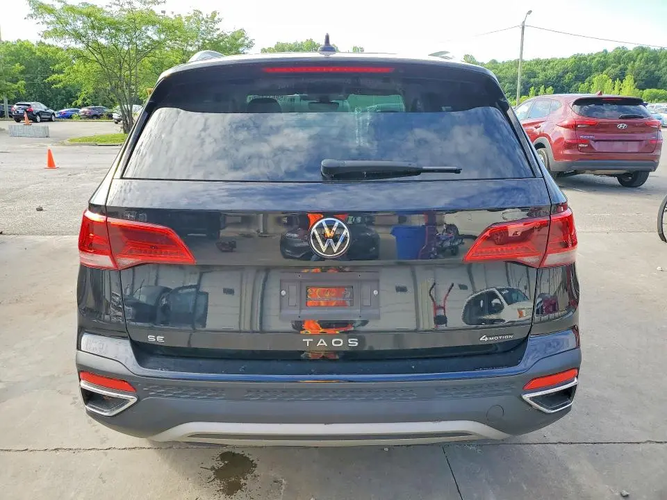 2024 VOLKSWAGEN TAOS SE  