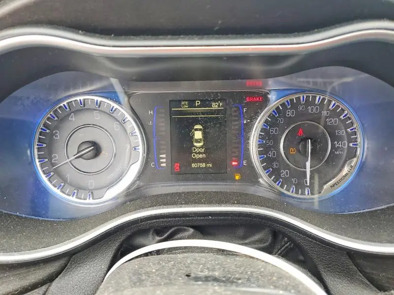 2016 CHRYSLER 200 LX  