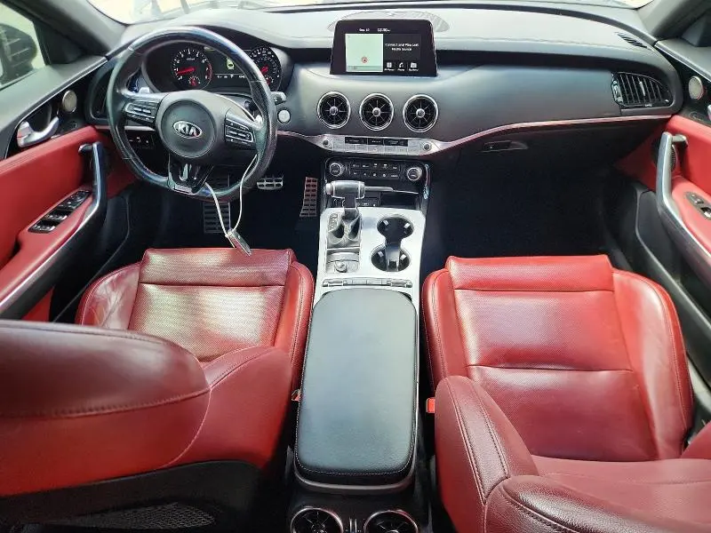 2021 KIA STINGER GT1  