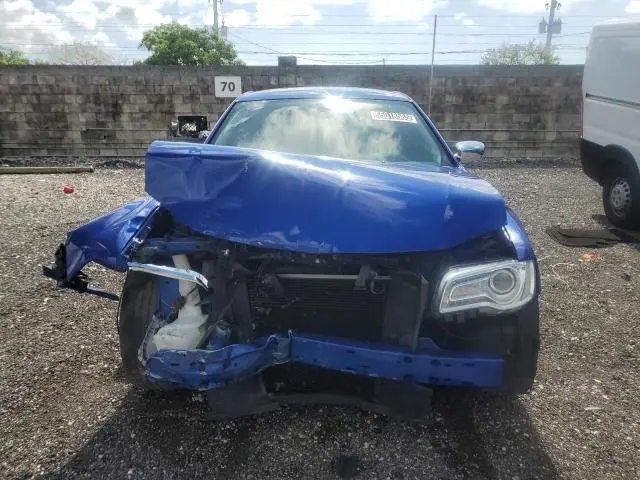 2019 CHRYSLER 300 LIMITED  