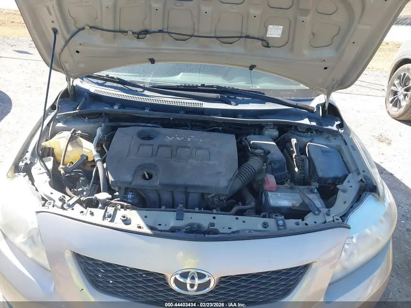 2010 TOYOTA COROLLA LE