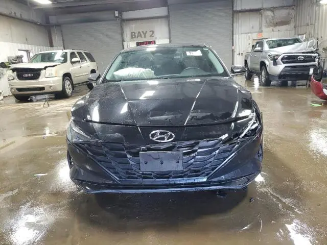 2021 HYUNDAI ELANTRA SE  