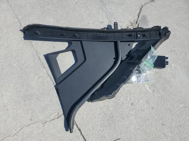 2021 GENESIS G80 BASE  