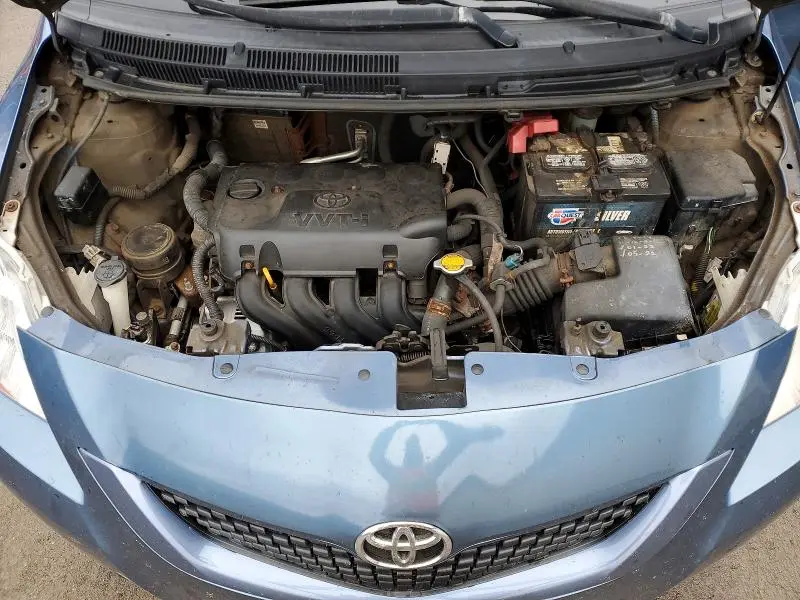 2011 TOYOTA YARIS BASE  
