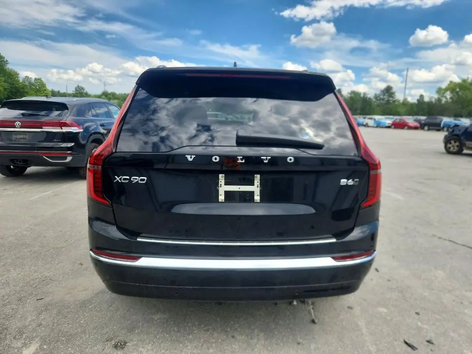 2026 VOLVO XC90 PLUS  