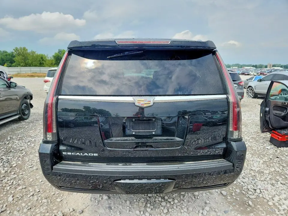 2017 CADILLAC ESCALADE ESV PREMIUM LUXURY  