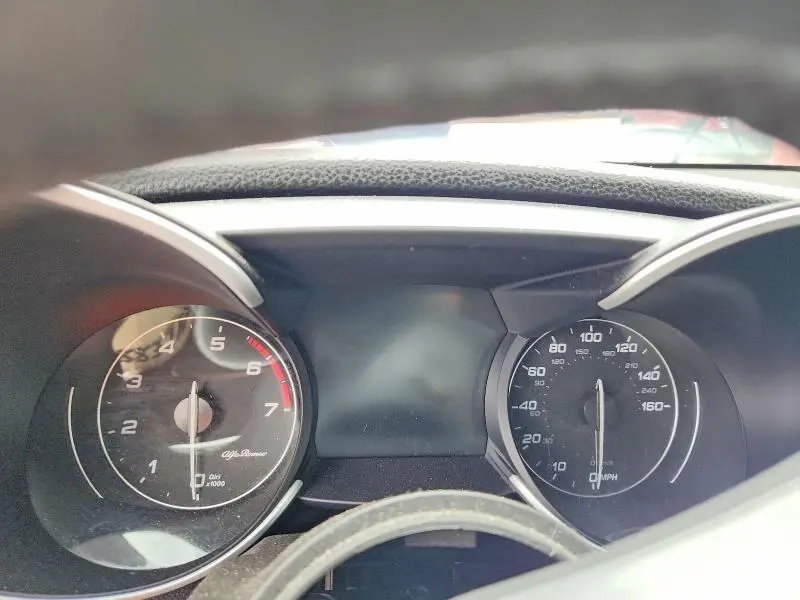 2022 ALFA ROMEO GIULIA   