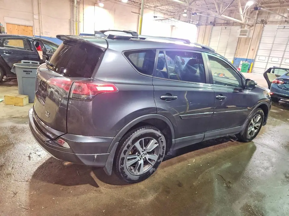 2018 TOYOTA RAV4 XLE  