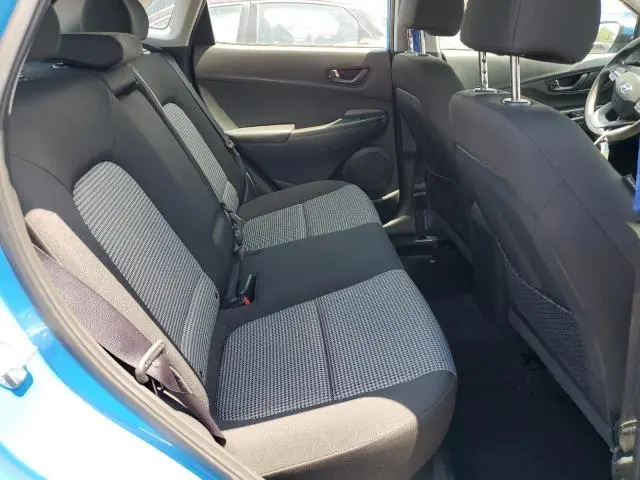 2019 HYUNDAI KONA SE  