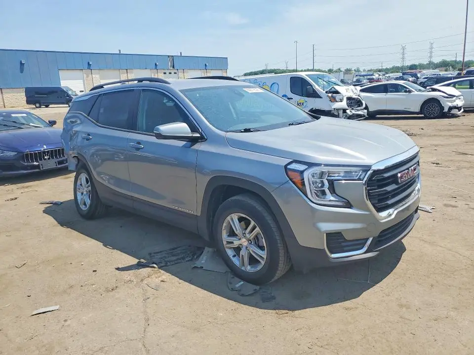2023 GMC TERRAIN SLE  