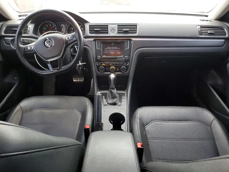 2017 VOLKSWAGEN PASSAT R-LINE  