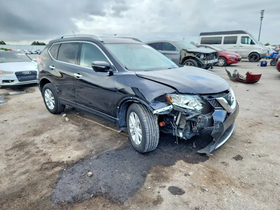 2015 NISSAN ROGUE SV  