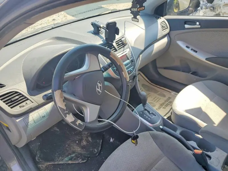 2014 HYUNDAI ACCENT GLS  