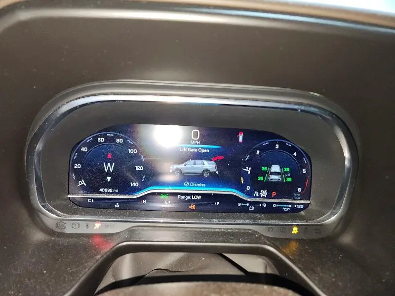 2023 CHEVROLET SUBURBAN K1500 LT  