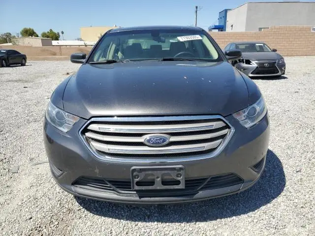 2018 FORD TAURUS SE  
