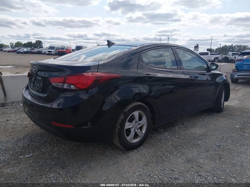 2015 HYUNDAI ELANTRA SE