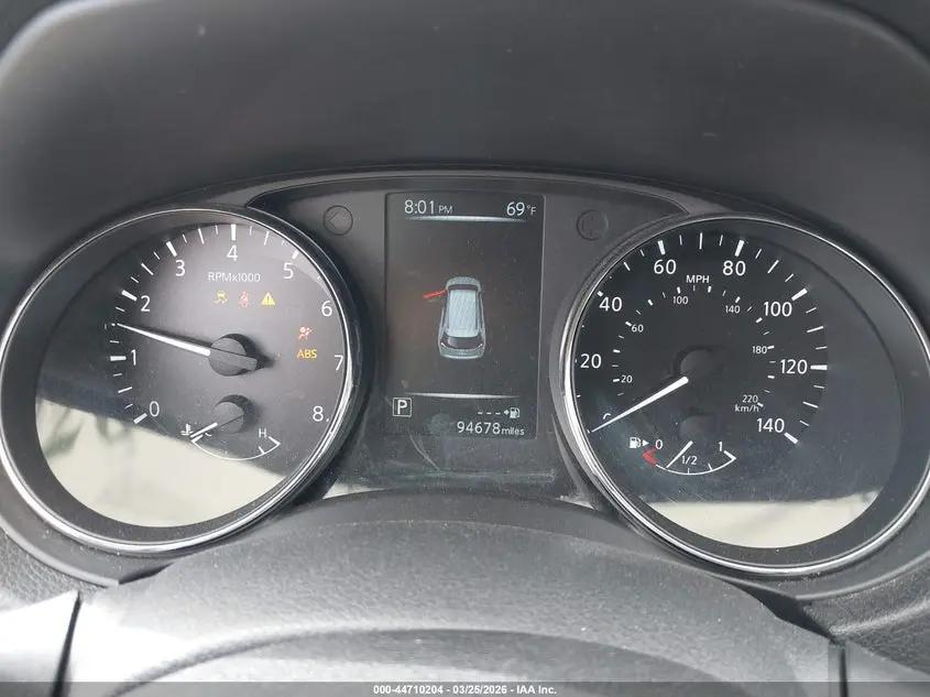 2017 NISSAN ROGUE SV