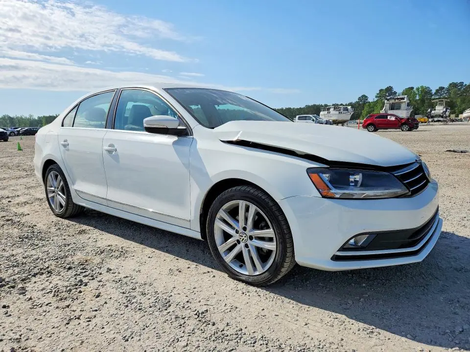 2017 VOLKSWAGEN JETTA SEL  