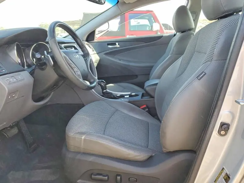 2011 HYUNDAI SONATA SE  