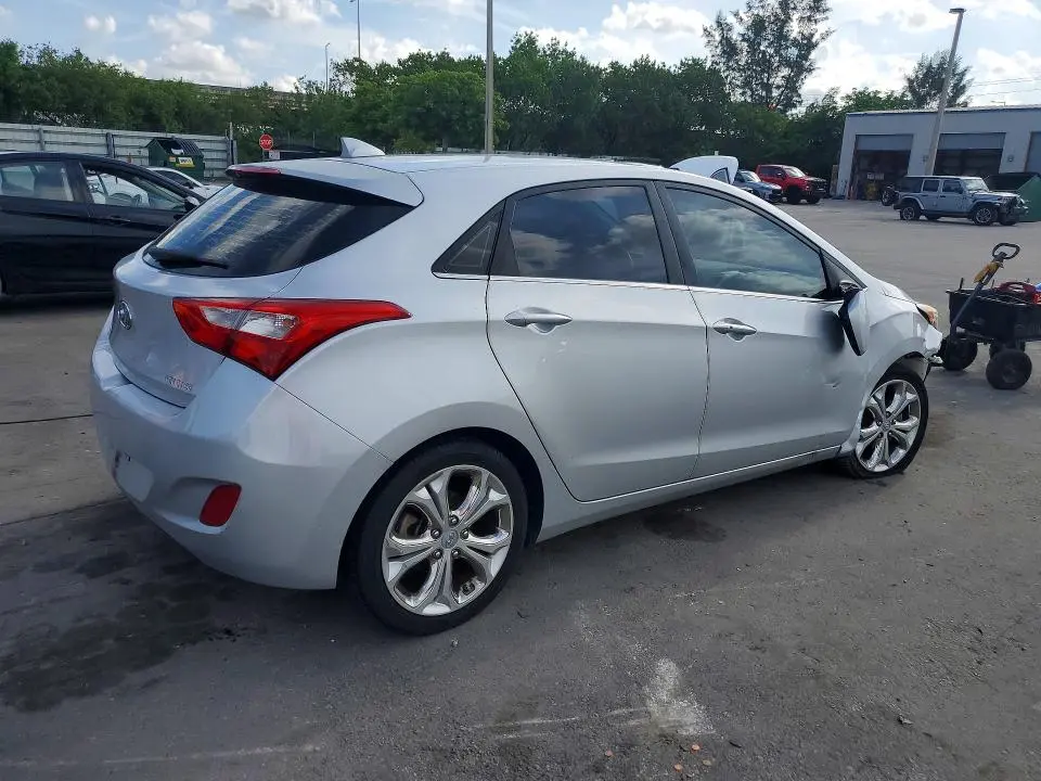 2013 HYUNDAI ELANTRA GT BASE  