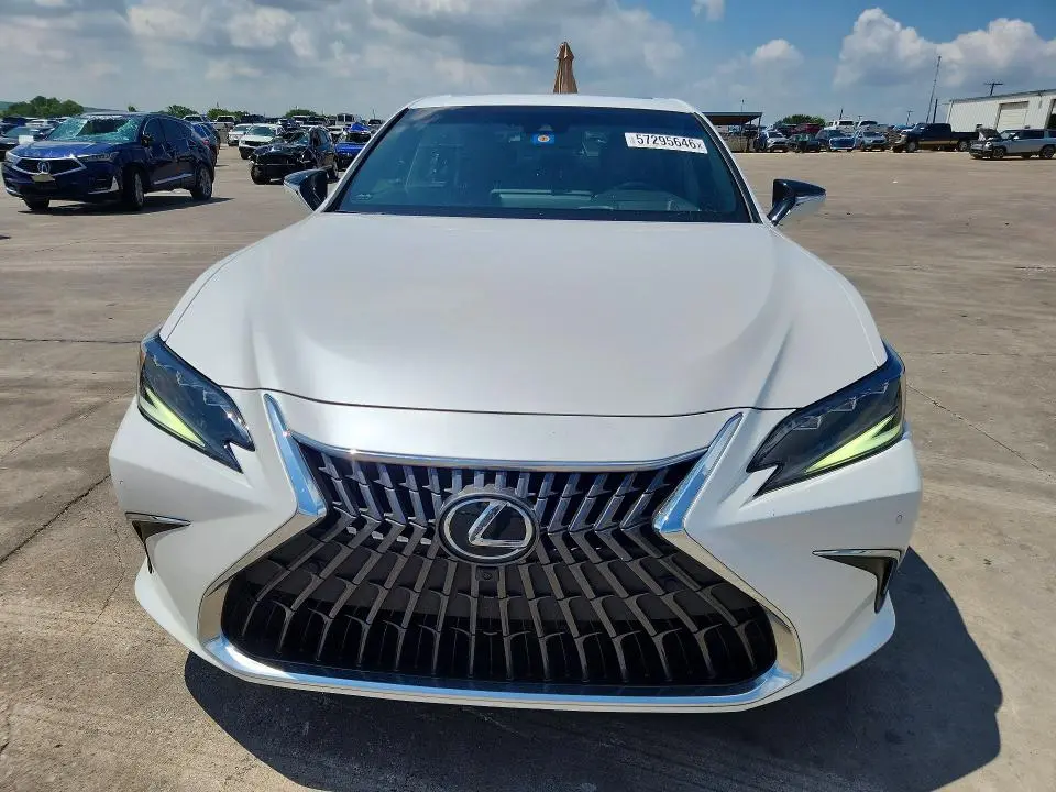 2023 LEXUS ES 300H ULTRA LUXURY  