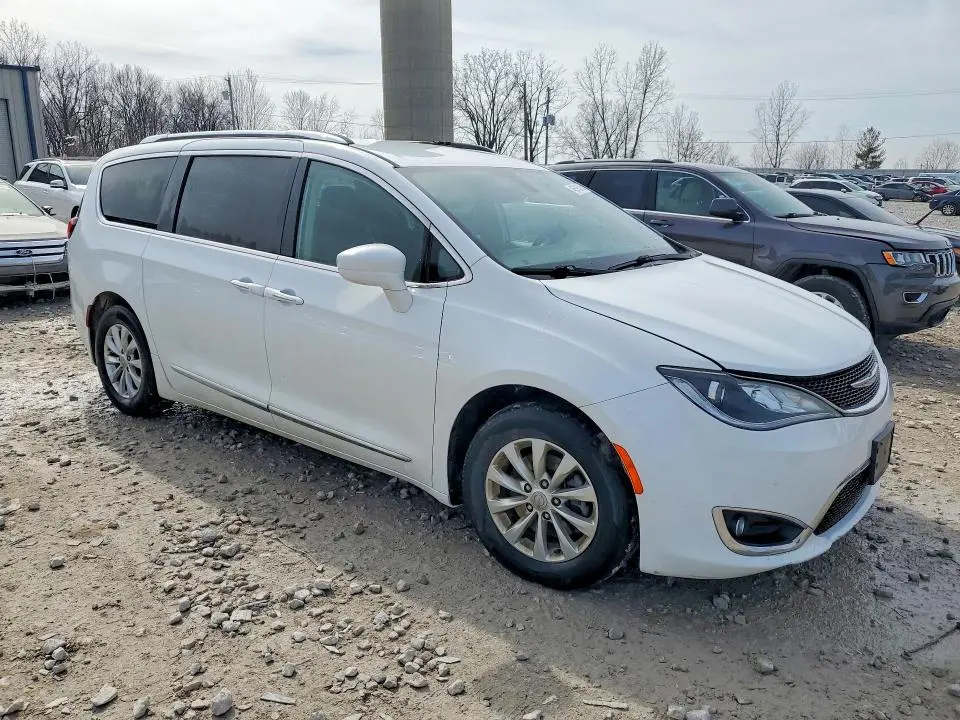 2018 CHRYSLER PACIFICA TOURING L  