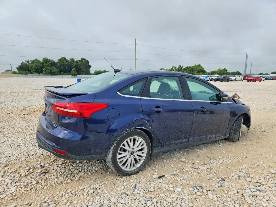 2016 FORD FOCUS TITANIUM  