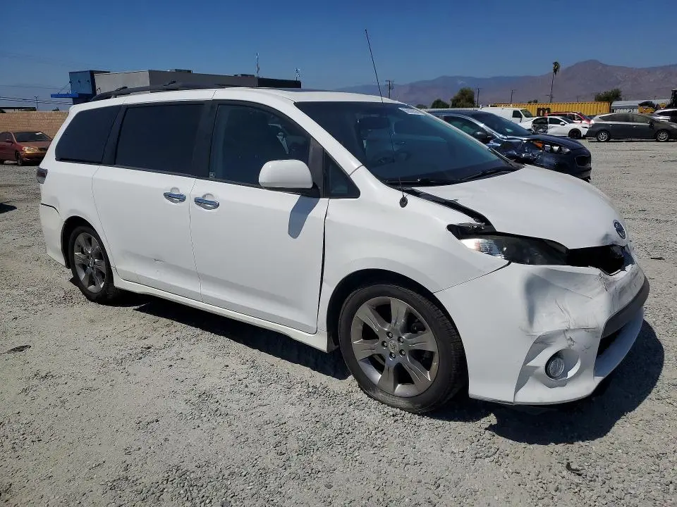 2014 TOYOTA SIENNA SPORT  